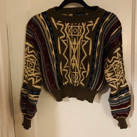 The Langford Line Cropped Vintage Sweater - Picture 6 of 8